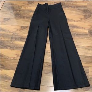 Designer Verdad Wide leg high waist pants size 4.